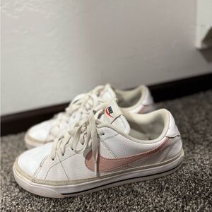 Nike Women's White and Pink Sneakers